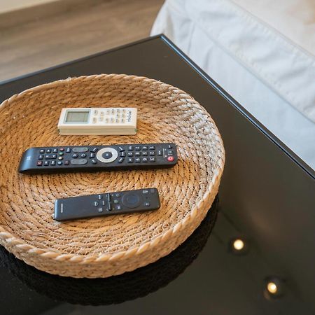 City Oasis: Newly Renovated 2Br Apt In City Center Athene Buitenkant foto
