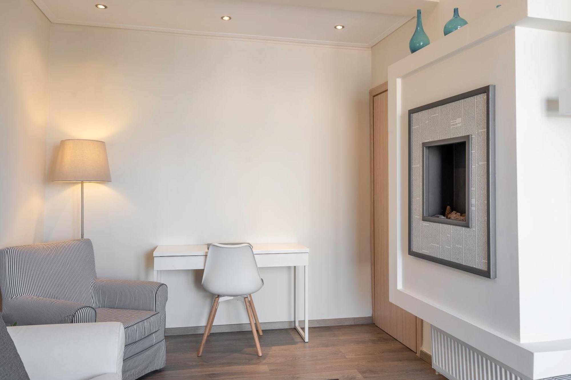 City Oasis: Newly Renovated 2Br Apt In City Center Athene Buitenkant foto