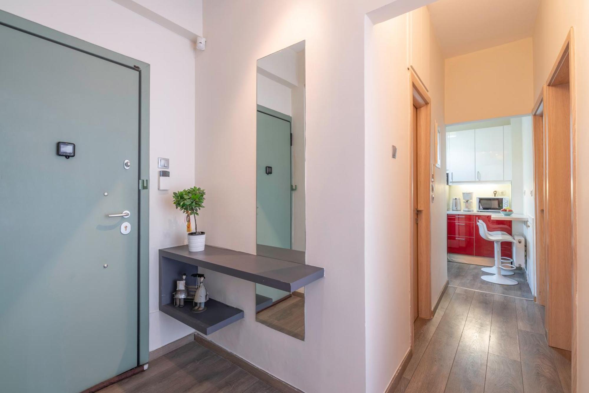 City Oasis: Newly Renovated 2Br Apt In City Center Athene Buitenkant foto