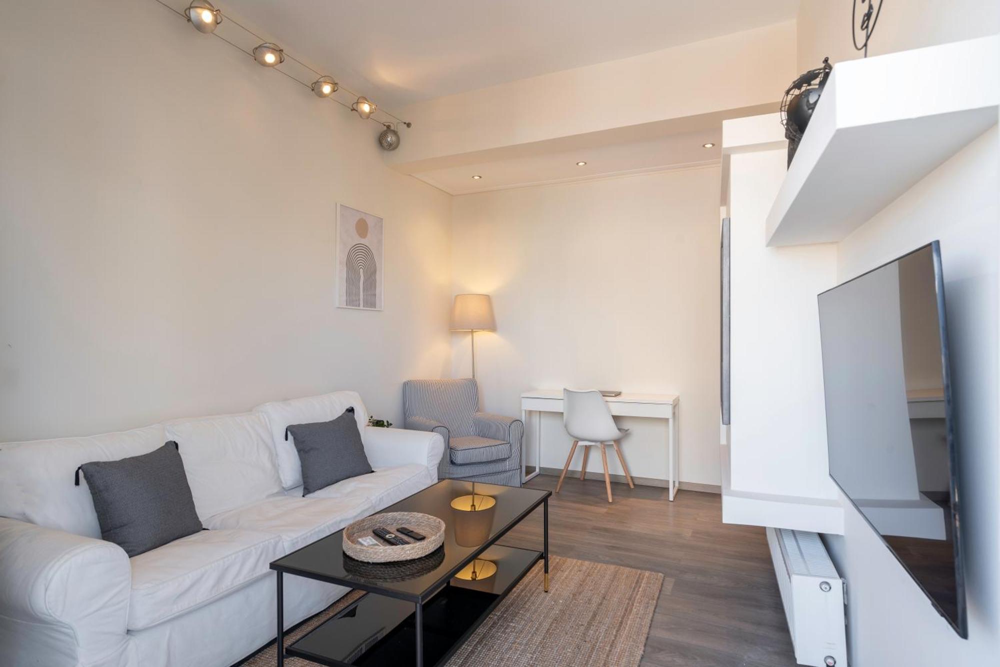 City Oasis: Newly Renovated 2Br Apt In City Center Athene Buitenkant foto